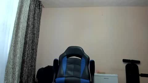 vano_822 online show from April 24, 2026, 4:59 am