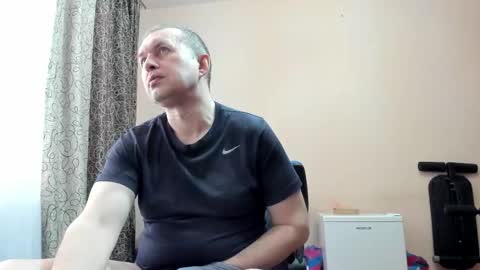 vano_822 online show from April 29, 2026, 7:01 am