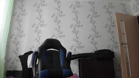 vano_822 online show from June 12, 2026, 8:02 am