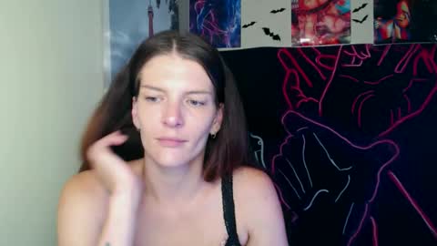 Snapshot of vanrey_ chatting on September 21, 2025, 6:26 am Vanessa online show from September 21, 2025, 6:26 am