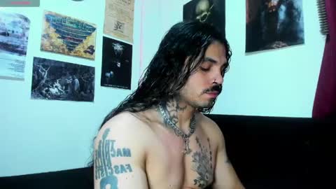 Snapshot of vanvelckan_ chatting on April 22, 2026, 5:54 am vanvelckan_ online show from April 22, 2026, 5:54 am