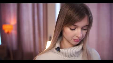 Snapshot of variety_moments chatting on October 17, 2025, 2:59 am Heeeeey Im Hanna the art of tease online show from October 17, 2025, 2:59 am