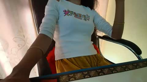 Snapshot of varotibang chatting on October 21, 2025, 1:06 am Ritu online show from October 21, 2025, 1:06 am