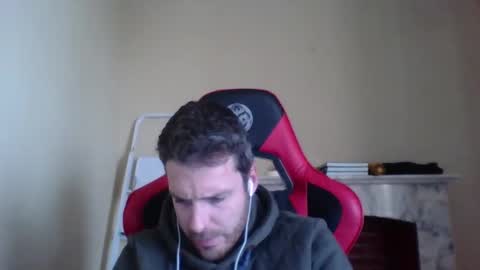 Snapshot of vascorro20 chatting on December 18, 2024, 3:22 pm vascorro20 online show from December 18, 2024, 3:22 pm
