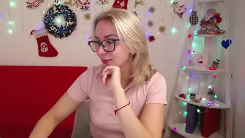 Snapshot of vasilisasii chatting on December 14, 2024, 7:29 am Vasilisa online show from December 14, 2024, 7:29 am