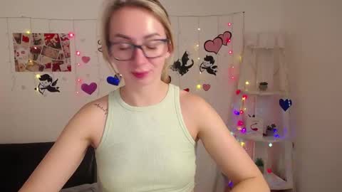 Snapshot of vasilisasii chatting on January 17, 2025, 12:21 pm Vasilisa online show from January 17, 2025, 12:21 pm