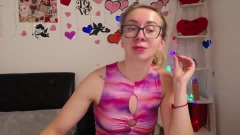 Snapshot of vasilisasii chatting on February 15, 2025, 9:16 am Vasilisa online show from February 15, 2025, 9:16 am