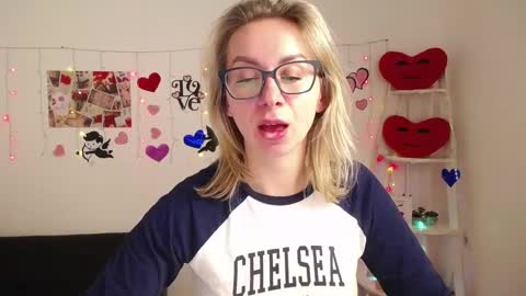 Snapshot of vasilisasii chatting on February 22, 2025, 3:25 pm Vasilisa online show from February 22, 2025, 3:25 pm