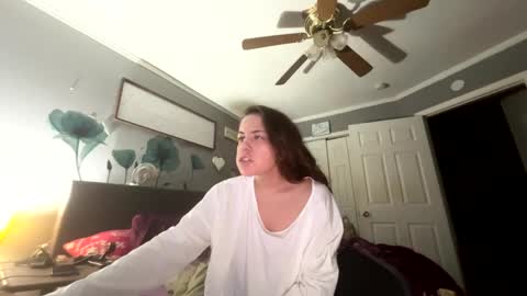 vaua089 online show from September 30, 2025, 4:50 am