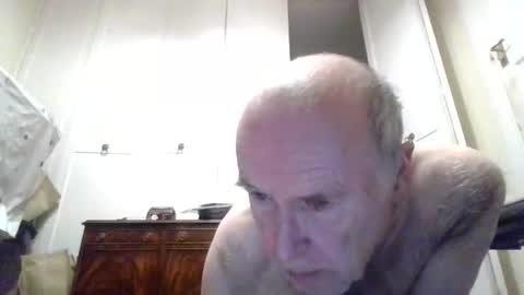 Snapshot of vaughan1010 chatting on February 20, 2026, 9:48 pm vaughan1010 online show from February 20, 2026, 9:48 pm