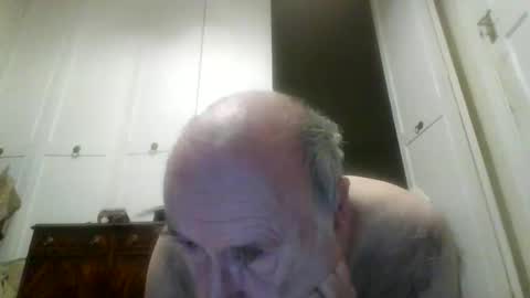 Snapshot of vaughan1010 chatting on March 19, 2026, 8:24 pm vaughan1010 online show from March 19, 2026, 8:24 pm
