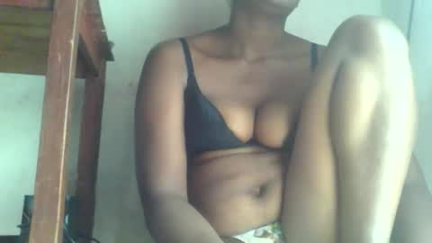 Snapshot of vayanah317 chatting on March 22, 2026, 6:17 am vayanah317 online show from March 22, 2026, 6:17 am