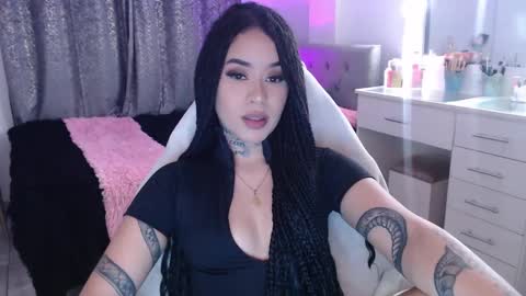 Vayolett Bass online show from October 25, 2025, 4:42 am