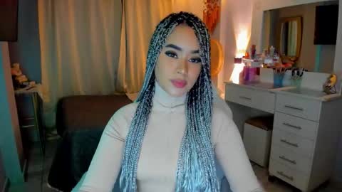 Snapshot of vayolett_bass chatting on March 29, 2026, 5:51 am Vayolett Bass online show from March 29, 2026, 5:51 am