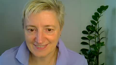 vea_motty online show from October 31, 2025, 8:59 am