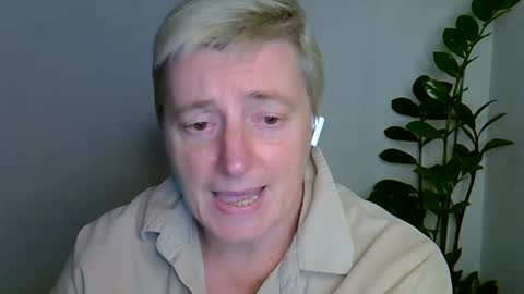 vea_motty online show from November 6, 2025, 7:26 pm