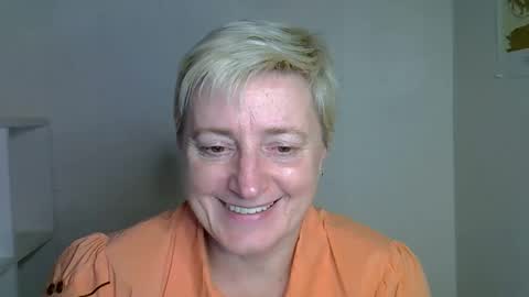 vea_motty online show from November 9, 2025, 1:20 pm