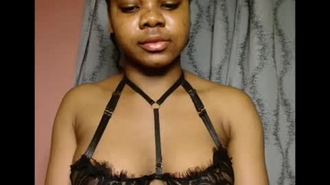 vee62 online show from May 1, 2026, 11:31 pm