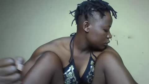 Vee tommy online show from December 8, 2024, 3:21 am