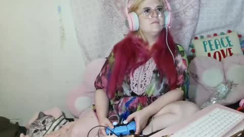 Veronica Lehane online show from June 21, 2026, 3:31 am