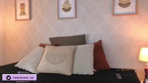 Snapshot of veesimons_dh chatting on March 2, 2026, 7:43 pm Vee Simons online show from March 2, 2026, 7:43 pm