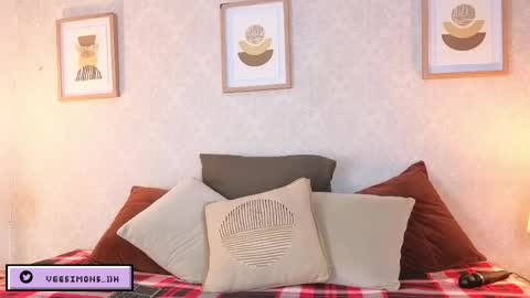 Snapshot of veesimons_dh chatting on March 7, 2026, 7:44 pm Vee Simons online show from March 7, 2026, 7:44 pm