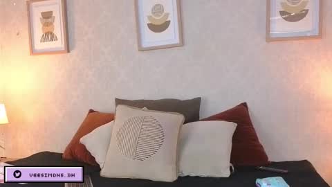 Snapshot of veesimons_dh chatting on March 12, 2026, 8:04 pm Vee Simons online show from March 12, 2026, 8:04 pm