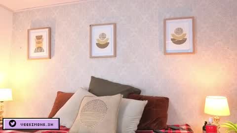 Snapshot of veesimons_dh chatting on March 23, 2026, 7:29 pm Vee Simons online show from March 23, 2026, 7:29 pm