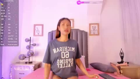   online show from October 4, 2025, 11:52 am