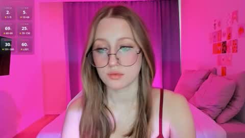 Snapshot of vega_blue chatting on March 23, 2026, 4:16 am Emma online show from March 23, 2026, 4:16 am