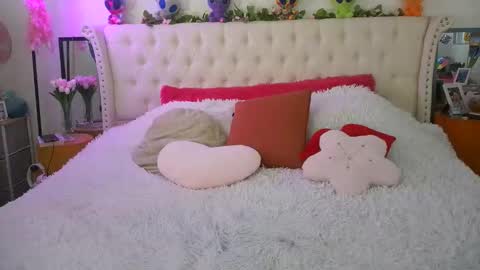 Snapshot of vegas_danielle chatting on May 3, 2026, 3:56 am Vegas Dani online show from May 3, 2026, 3:56 am