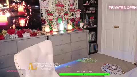 vegas_romance online show from December 14, 2025, 1:55 am