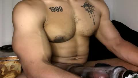 Snapshot of vegasluv702 chatting on October 23, 2025, 7:40 am Vegas Love online show from October 23, 2025, 7:40 am