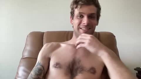 Joeyyy online show from May 1, 2026, 12:04 am