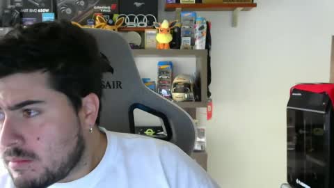 Snapshot of veils24 chatting on April 8, 2026, 4:40 pm Charles online show from April 8, 2026, 4:40 pm