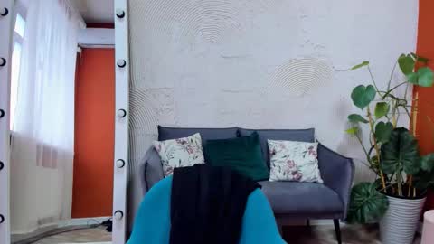 Snapshot of vel1ka chatting on October 26, 2025, 4:18 am Barbara online show from October 26, 2025, 4:18 am