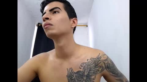 Snapshot of velk_hot1 chatting on December 19, 2024, 5:08 pm velk_hot1 online show from December 19, 2024, 5:08 pm