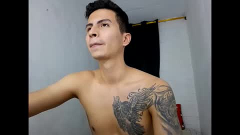 Snapshot of velk_hot1 chatting on January 13, 2025, 11:27 pm velk_hot1 online show from January 13, 2025, 11:27 pm