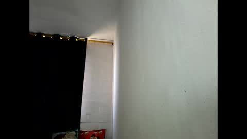 Snapshot of velk_hot1 chatting on January 15, 2025, 6:19 pm velk_hot1 online show from January 15, 2025, 6:19 pm