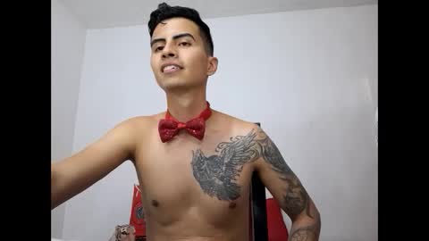 Snapshot of velk_hot1 chatting on February 24, 2025, 9:20 pm velk_hot1 online show from February 24, 2025, 9:20 pm