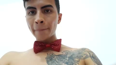 Snapshot of velk_hot1 chatting on March 9, 2025, 4:27 am velk_hot1 online show from March 9, 2025, 4:27 am