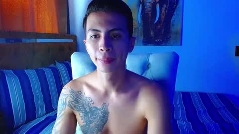 velk_hot1 online show from February 23, 2026, 12:35 pm