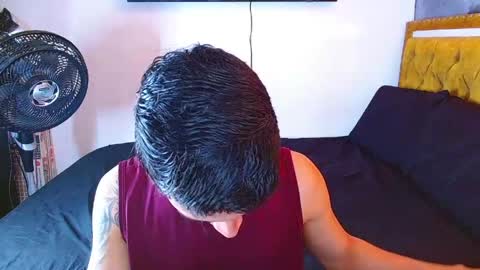 Snapshot of velk_hot1 chatting on April 23, 2026, 3:03 pm velk_hot1 online show from April 23, 2026, 3:03 pm