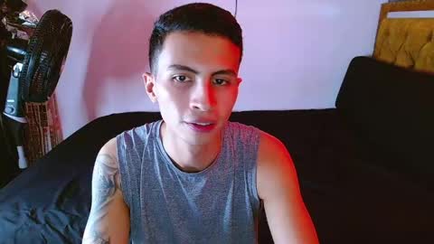 Snapshot of velk_hot1 chatting on April 25, 2026, 2:47 pm velk_hot1 online show from April 25, 2026, 2:47 pm