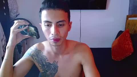 Snapshot of velk_hot1 chatting on May 2, 2026, 1:49 pm velk_hot1 online show from May 2, 2026, 1:49 pm
