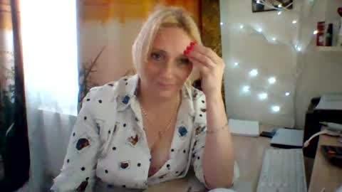 velka_raspberry online show from July 24, 2026, 8:01 am