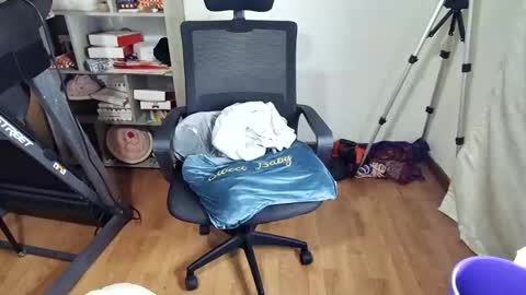 Snapshot of vellarossa chatting on March 8, 2026, 2:04 am Im VelaI will be Christmas and New Year with my family December 22 to January 13 I will miss you guys. online show from March 8, 2026, 2:04 am