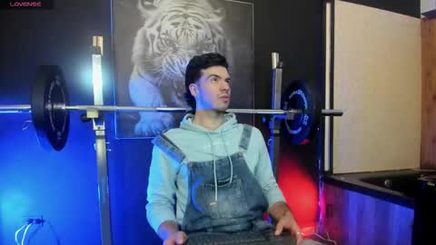 Vello online show from February 4, 2026, 3:45 am