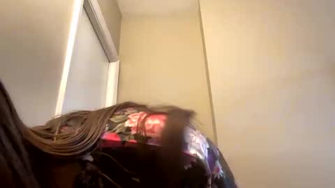 velmaxshaggy online show from March 6, 2025, 7:32 pm