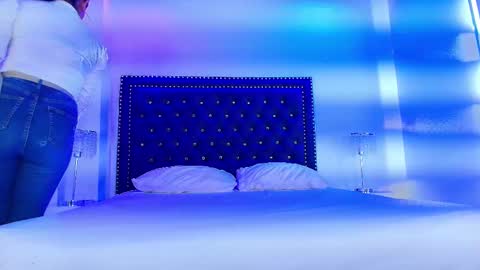 velora_nigth online show from January 14, 2026, 11:16 am